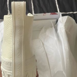 White Dolce & Gabbana high top sneaker never worn. In its original box